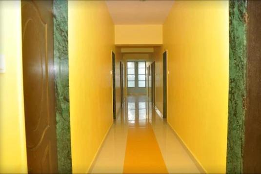 Hotel Mahakal Tulsi Somnāth Exteriör bild